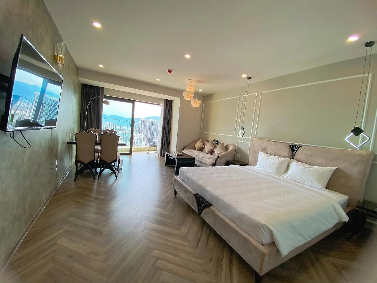 Gold Coast Luxury Apartment Нячанг 0*,