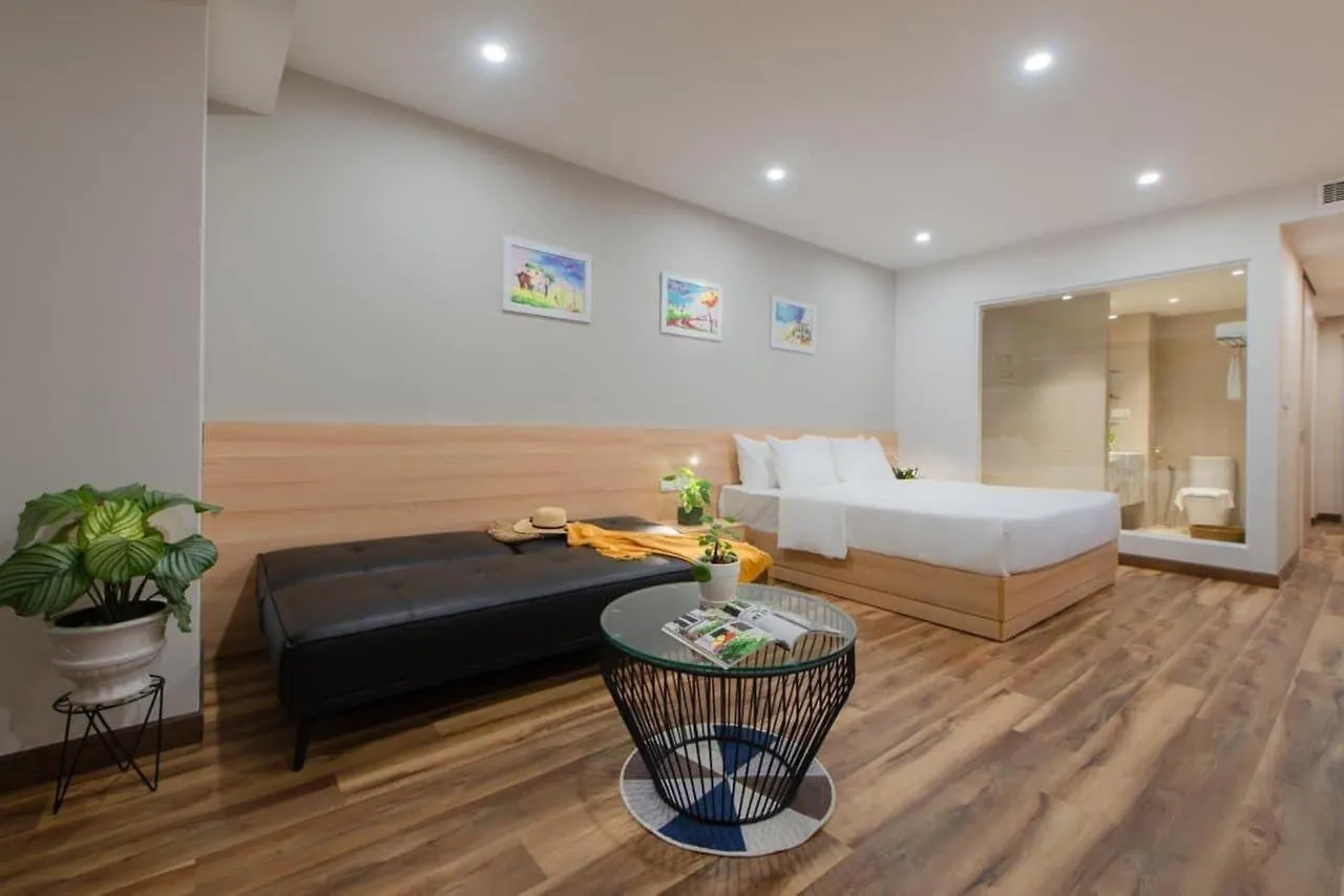 Gold Coast Luxury Apartment Нячанг