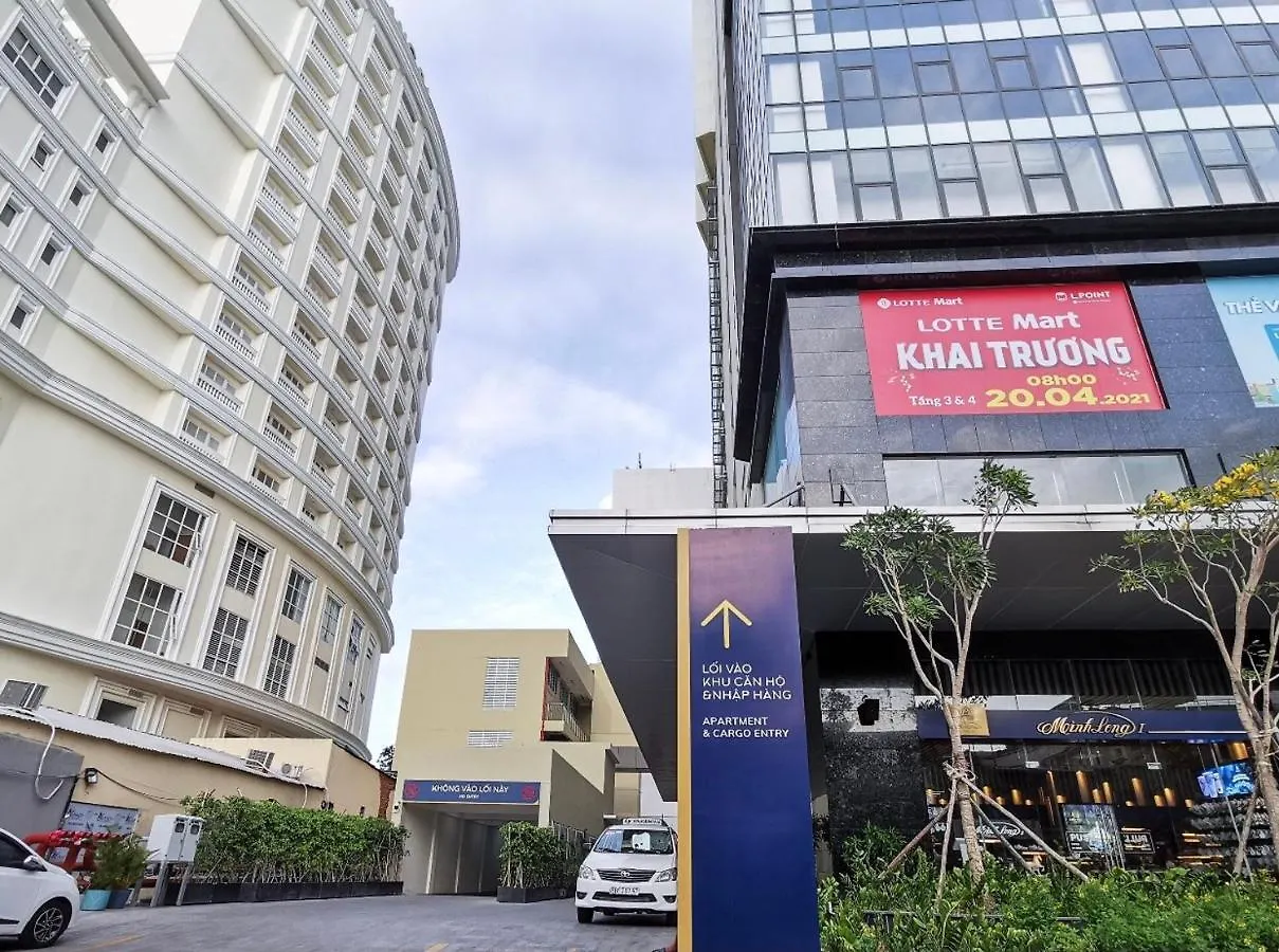 Gold Coast Luxury Apartment Нячанг